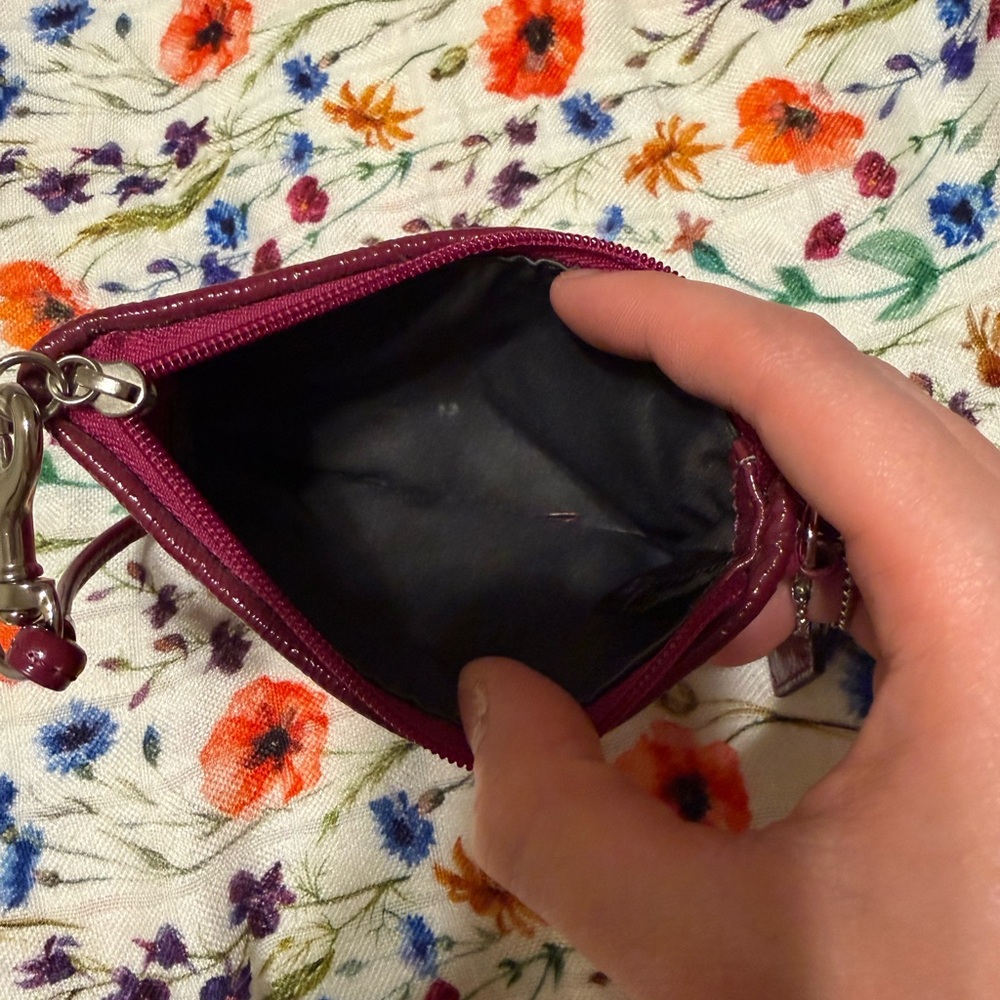 Coach Poppy Pink/Magenta Sequin Wristlet - Picture 6 of 6